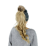 Pompon-Pferdeschwanz-Mütze, -35% + Versandkostenfrei
