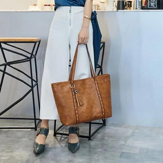 brown tote bag