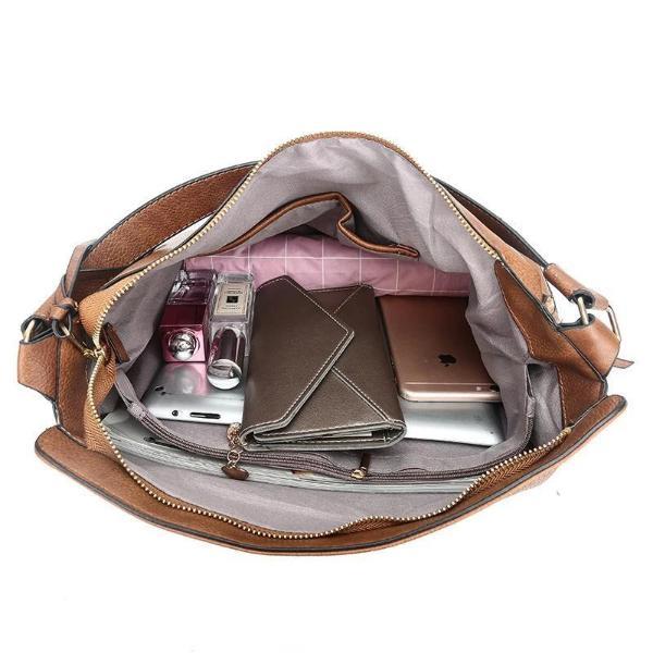 Leather purse with separate compratements