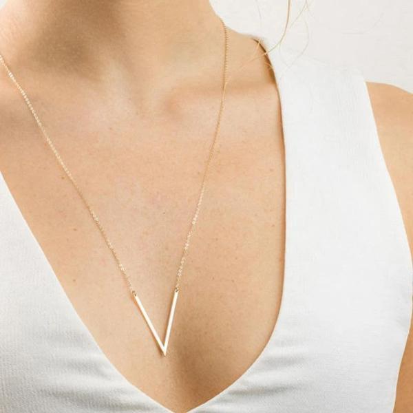 Gold v pendant necklace