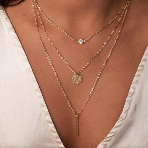 Gold bar pendant necklace
